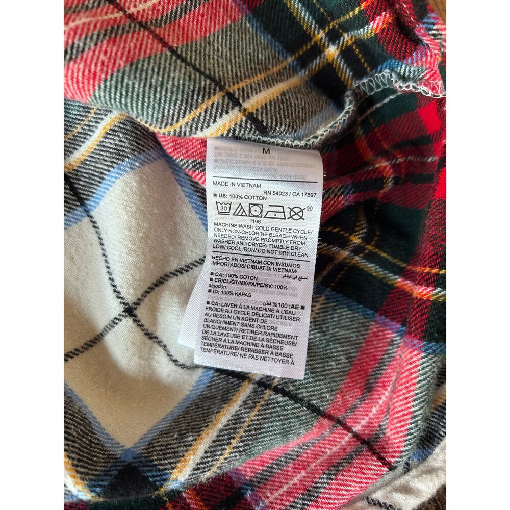 Women’s Medium Boyfriend Cut Cotton Winter Cream, Red, & Green Plaid Flannel - Picture 9 of 9
